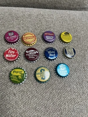 Lote de tapas de botellas de refresco vintage (11) Forradas con corcho como Old Colony Canada Dry Foto 1 de 4