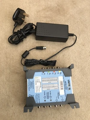 Unitron Dcss 422, 2 vie Sky Q SCR / Legacy con alimentatore - Immagine 1 di 4