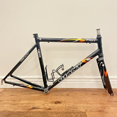 巨型 TCR 零公路自行车车架套装 大号 56 厘米 碳纤维和铝 Dura Ace — 第 1/4 张图片