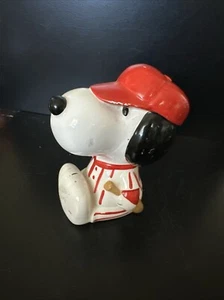 Vintage Snoopy Bank Baseball Player Sports - Picture 1 of 5