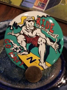 US NAVAL ACADEMY Navy Football PINBACK Pin BUTTON NCAA Ride The Green Wave  - Bild 1 von 2