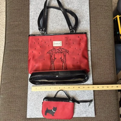 Bolso de Mano Lulu Guinness Rojo Lluvioso Niña con Monedero 11x 13 pulgadas Foto 1 de 4