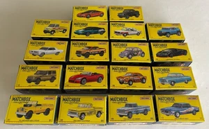 Konvolut (18) 2022 Matchbox Sammlerautos mit Boxen - Bild 1 von 1