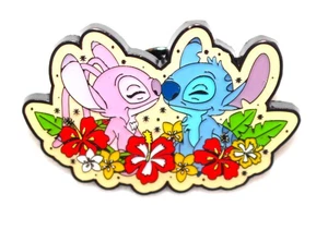 Disney Loungefly Stitch & Angel Floral Portrait Pin Blindbox - Nose Kiss - Bild 1 von 2