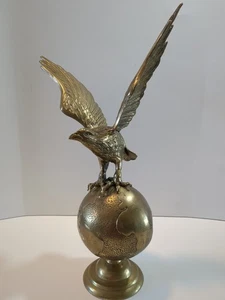 Vintage massive Messing Adler Statute auf Globus GROßE Kunst Figur 16 "hoch 10" breit - Bild 1 von 20