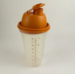 Tupperware Quick Shake Container Orange - Picture 1 of 10