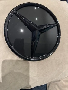 Mercedes Front Grill Badge C ,E,GL,GLA,CLASS W205 W212 ,3DMirror Black 2015-2020 - Picture 1 of 2