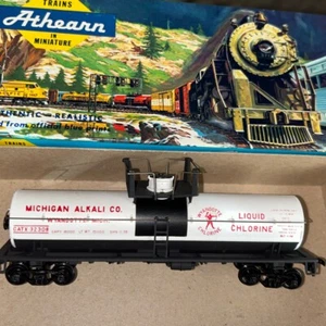 Athearn Ready to Run HO 1551 40ft Chemical Tank Michigan Alkali - Picture 1 of 4
