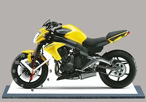 MOTO KAWASAKI ER 6N VERT -17 EN HORLOGE MINIATURE  - Imagen 1 de 1