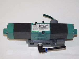 Numatics 082SS63AM000061 Solenoid Valve 24 VDC 0.26 Amp 150 PSIG Air Pressure - Picture 1 of 5