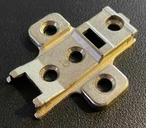 NEU GRASS #044 Scharnier Grundplatte, 1,3 mm passend für 1006-30, 3903, 1806 Clip On/Snap-On - Bild 1 von 12