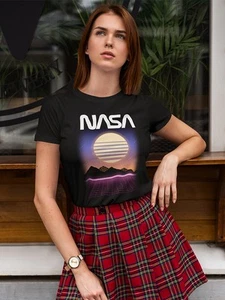 Nasa Geometric Sunset - Women's T-shirt - Imagen 1 de 7
