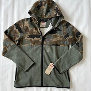 Levi’s Boys Fleece Jacket With Pockets Camo/Green NWT - Picture 1 of 6