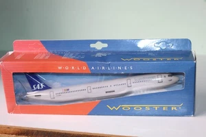 WOOSTER 1:200 AIRBUS A321 - SCANDINAVIAN AIRLINES SAS SNAP TOGETHER MODEL KIT - Picture 1 of 2