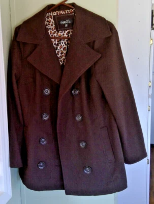 Abrigo mujer rue 21 marrón guisante talla L con botones Foto 1 de 4