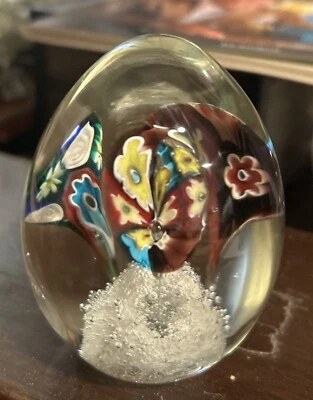 DE COLECCIÓN MILLEFIORI 3 FLORES En Forma de Huevo PESO DE PAPEL DE VIDRIO Flores de Primavera Foto 1 de 4