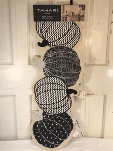 Tahari Home Kürbis Tischläufer 13"x46" Schwarz Silber Weiß Jute Neu mit Etikett Halloween - Bild 1 von 17