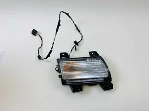 Jeep Wrangler 2018 2019 pasajero derecho OEM #68307244AE señal de giro halógena U - Imagen 1 de 6