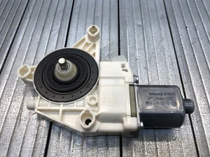 MERCEDES A Class W176 2013 - 2017 Passenger Front Left Window Motor A2469065100 - Picture 1 of 3