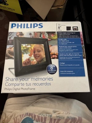 NEW Philips 8FF2FPB 8" Digital Picture Frame - Image 1 of 4