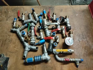 Verschiedene Druckluftkupplungen 3/8" - 1" - Bild 1 von 1