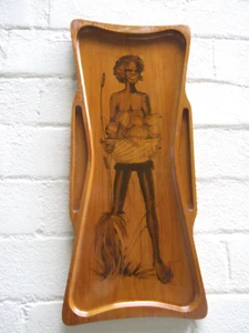 Vintage Wooden Serving Pine Tray with Aboriginal Man Holding Fruit Portrait, - Bild 1 von 6