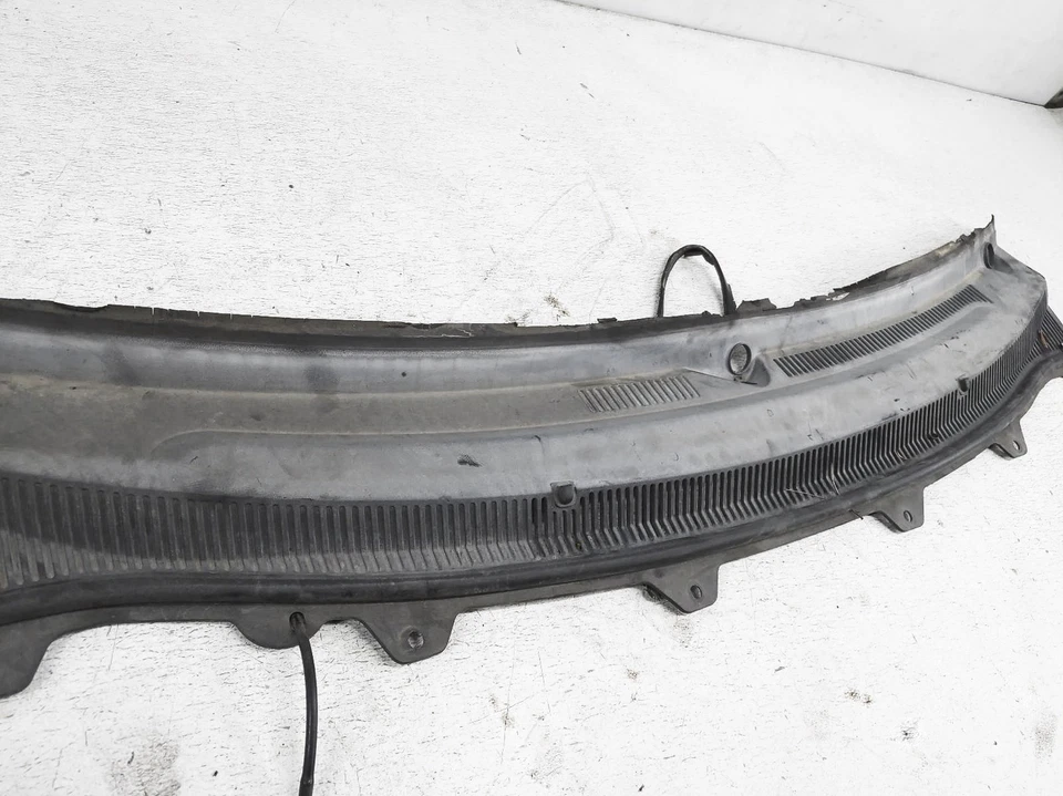 Cubierta de parabrisas moldeada capó delantero Ford Flex 2009-2019 8A8z-74022A68-A Foto 1 de 4