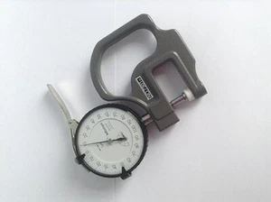 Mitutoyo 7301 Dial Thickness Gage 0-10mm Range, 0.01mm Graduation, +/-15 Accurac - Picture 1 of 2
