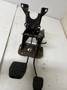 CAJA PEDAL MANUAL BMW E28 BERLINA 520I - Imagen 1 de 3