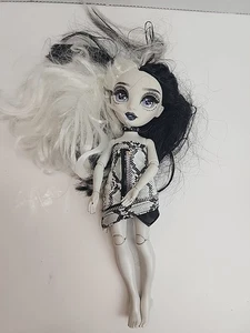Rainbow High Shadow High Heather Grayson Modepuppe mit Gelenk - Bild 1 von 11
