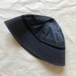 Seltene USN Matrosenmütze 8,5 passt 8 schwarz gefärbt Deadstock Original Militär Dixie Cup - Bild 1 von 7