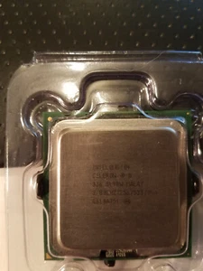 Intel Celeron D 336 256 KB L2 Cache FSB 533 MHz 2.8 GHz Socket 775 CPU  SL8H9 - Picture 1 of 4