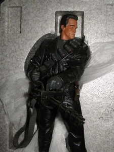 T2 TERMINATOR T-800 EXCLUSIVE PREMIUM FORMAT Statue SCHWARZENEGGER SIDESHOW - Bild 1 von 5