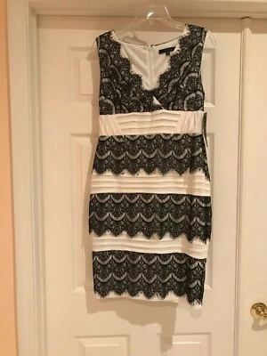Vestido de encaje marfil y negro - 10 pequeño - nuevo con etiquetas venta al por menor $79 - excelente estado Foto 1 de 3