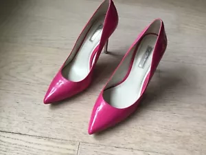 BCBG Hot Pink Faux Leather Pumps Size 8.5 - Picture 1 of 8