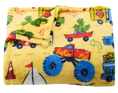 Cobertor de pelúcia The Big One impressão de veículos de desenhos animados 60 x 72 caminhões carros meninos - Imagem 1 de 4