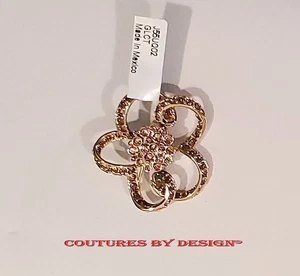 Prendedor de pétalos de flores St John Knits con cristales de Swarovski dorados nuevo con etiquetas precio de venta sugerido por el fabricante 125,00 USD - Imagen 1 de 4