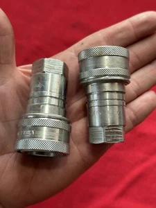 PAIR (2) FASTER NV-12 FEMALE HYDRAULIC PUSH PULL QUICK COUPLERS - JOHN DEERE CNH - Picture 1 of 14