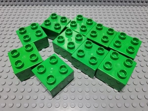 LEGO Duplo Lot of 10 Bright Green 2x2 Building Brick Pieces - Picture 1 of 1