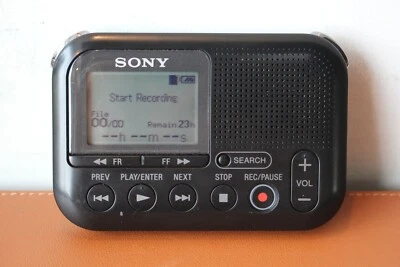 Sony Memory Card Digital Voice Recorder ICD-LX30 (Black) - Image 1 of 4