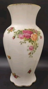 Large Royal Albert Old Country Roses Vase 9" Tall 23cms - Picture 1 of 5