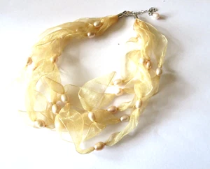 FRESHWATER PINK PERAL NECKLACE WITH BEIGE ORGANZA RIBBON - Picture 1 of 7