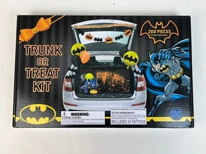 DC COMICS BATMAN Halloween Trunk Or Treat Decor Kit 200 pcs - NEW FAST SHIPPING - Picture 1 of 10