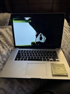 Apple MacBook Pro Mid 2015 i7 ?GHz No RAM No SSD 15" FOR PARTS - Picture 1 of 7