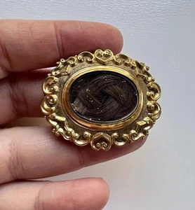 Antique Victorian Etruscan Gold Plated Hair Work Mourning Locket Brooch Pin 1.6" - Picture 1 of 5