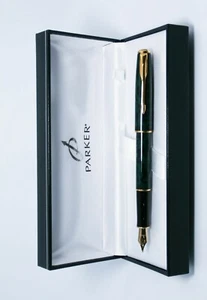 Parker Sonnet Deep Green & Gold Fountain Pen Med Pt In Box Made In France Mint * - Picture 1 of 2
