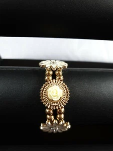 Gold Flower Stretch Bracelet Costume Jewellery PI003 - Picture 1 of 6