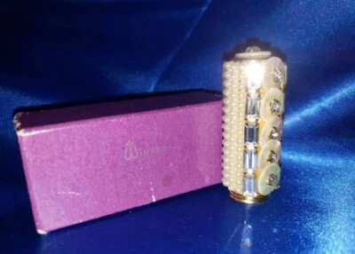 VINTAGE WIESNER LIPSTICK PEARLS AND RHINESTONES IN ORIGINAL BOX! - Image 1 of 4