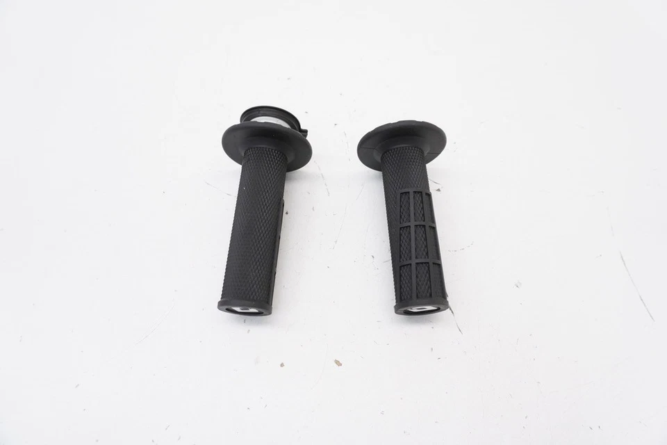 Juego de empuñaduras 2026 KTM 250 SX-F OEM negras ODI bloqueo 350 450 XCF FC 17-26 #3 Foto 1 de 4