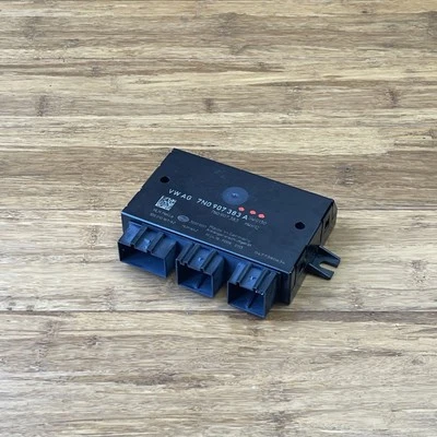 Volkswagen Passat B7 2010-2015 módulo de control de remolque computadora fabricante de equipos originales Foto 1 de 4